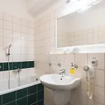 李奥纳多酒店 酒店