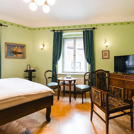 Hotel Leonardo