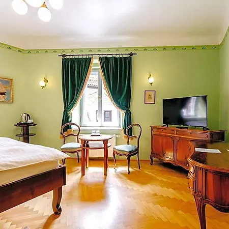 Hotell Leonardo 3*